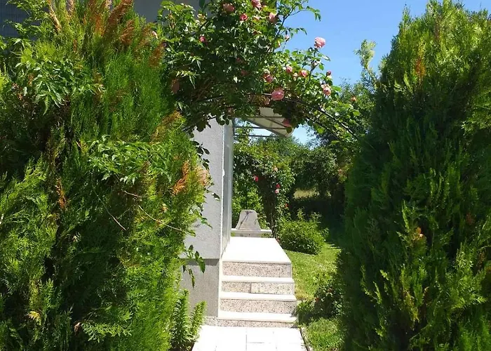 Semesterbostad Vikendica M&m / Vacation M&m *